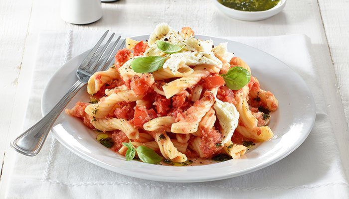 no cook tomato sauce display image
