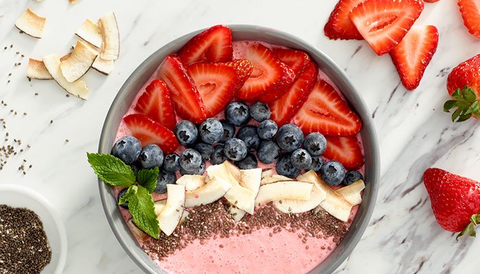 strawberry smoothie bowl display image